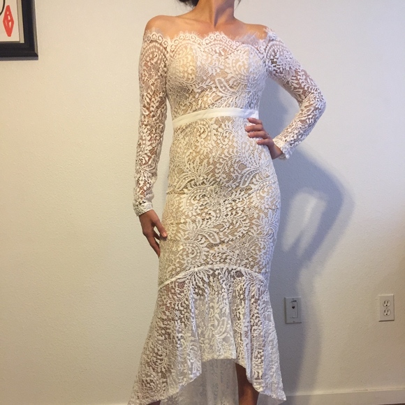 white lace trumpet dress